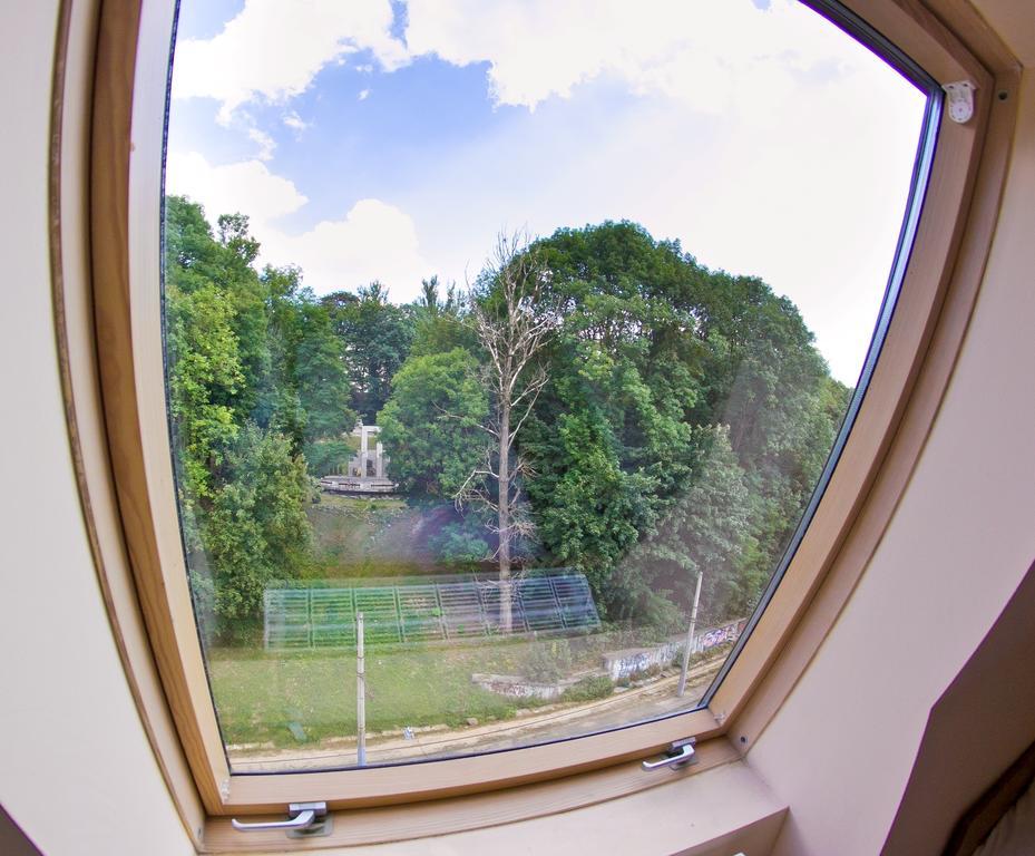 Budget Hotel Ekotel Lviv Exteriör bild