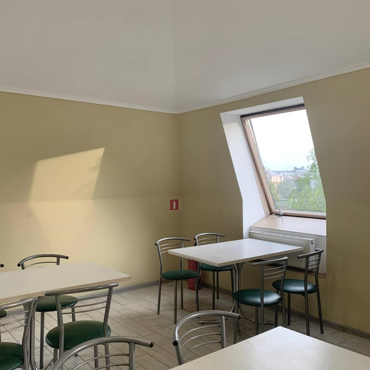Budget Hotel Ekotel Lviv Exteriör bild
