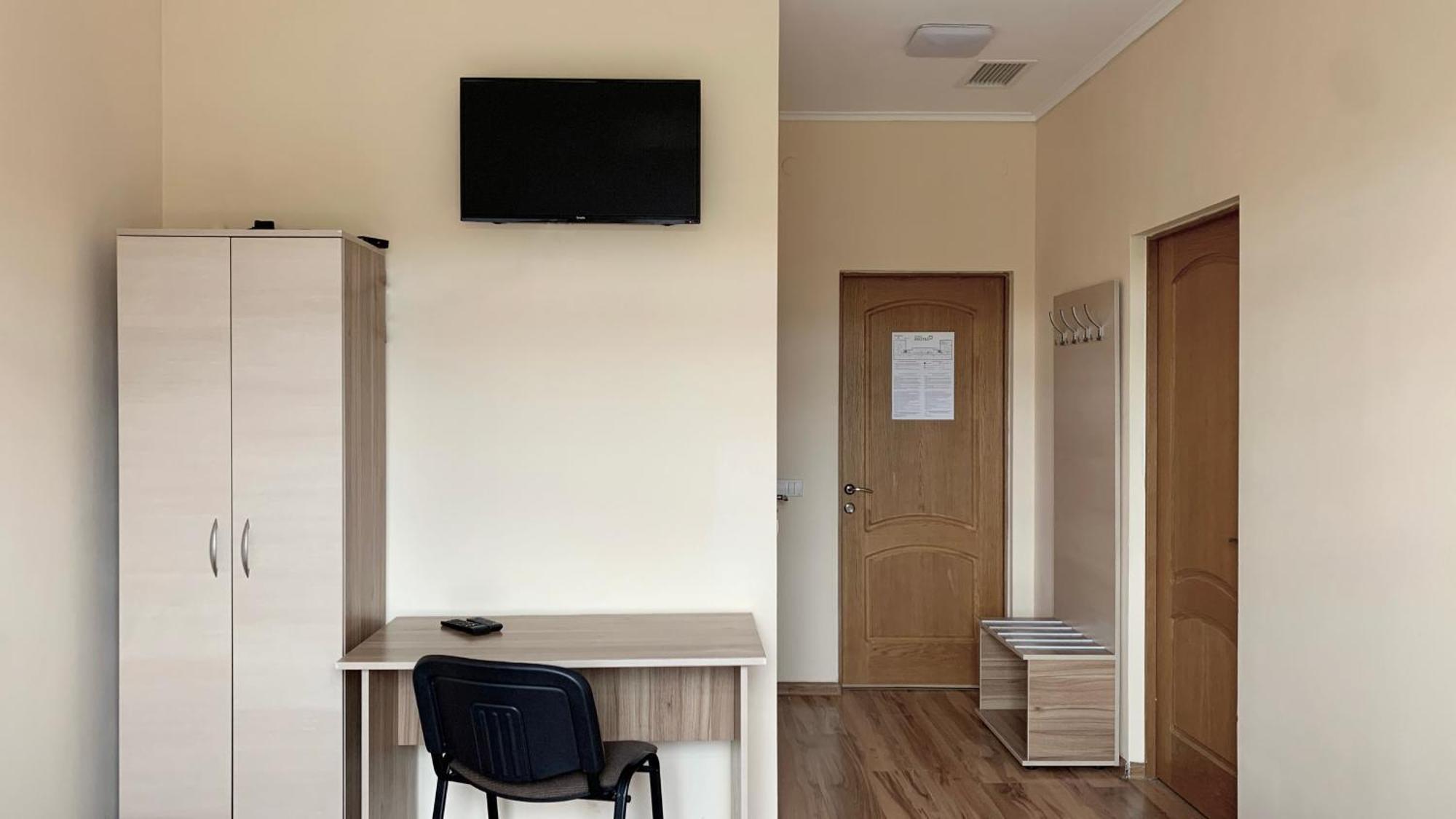 Budget Hotel Ekotel Lviv Exteriör bild